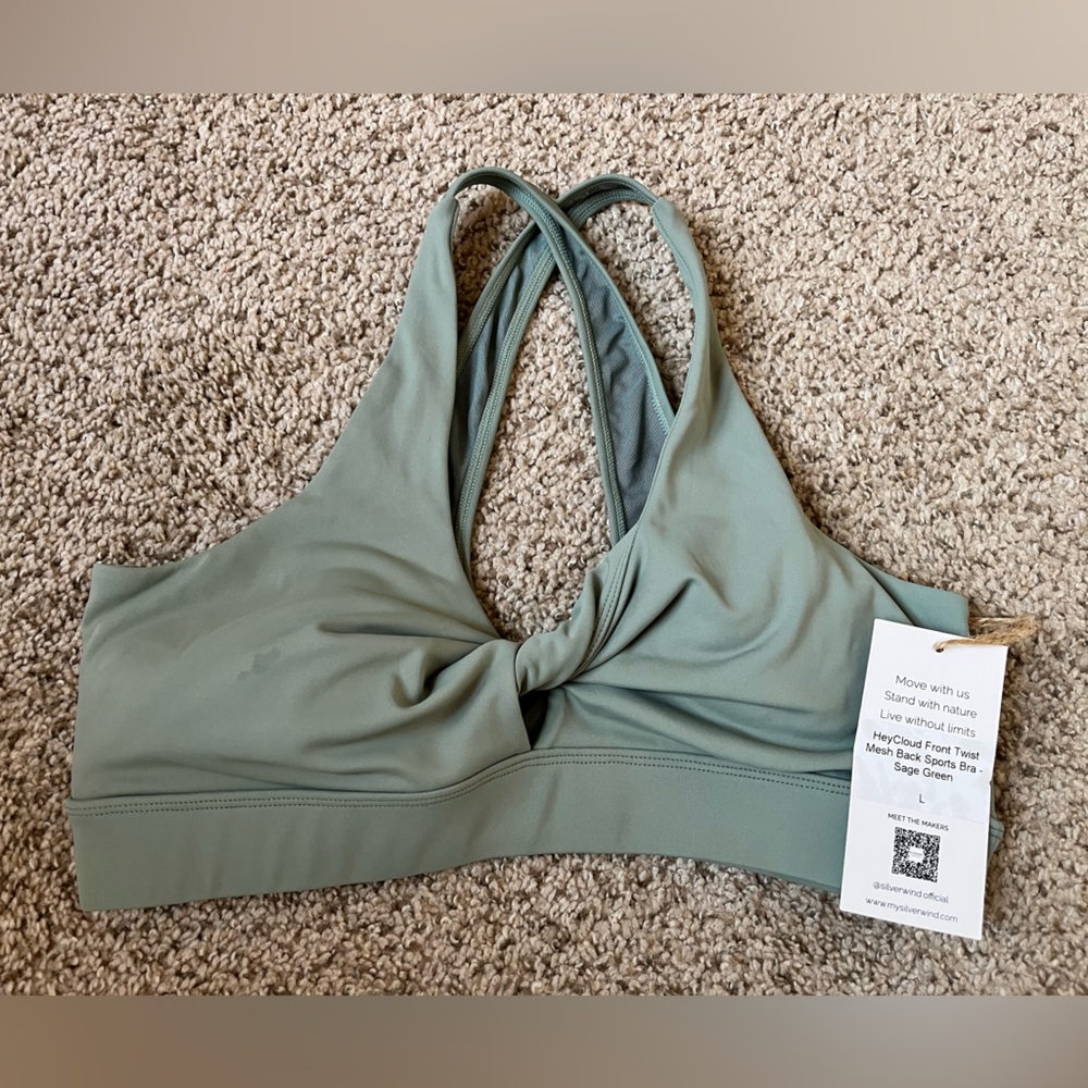 HeyCloud Front Twist Mesh Back Sports Bra - Sage Green
